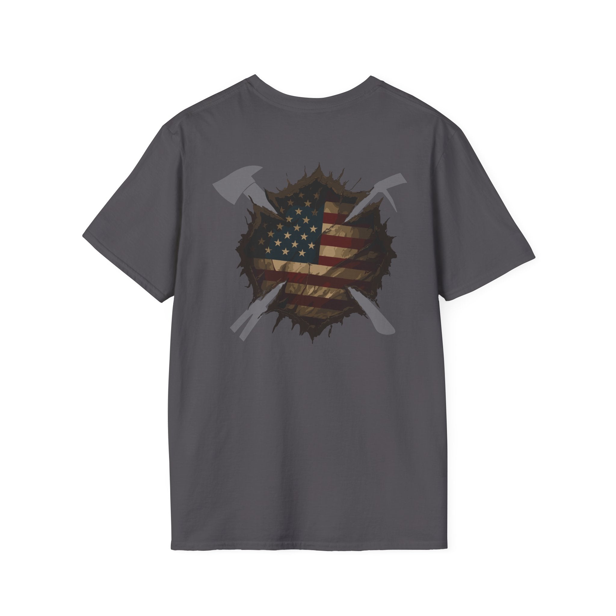Us flag torn maltese - Unisex Softstyle T-Shirt
