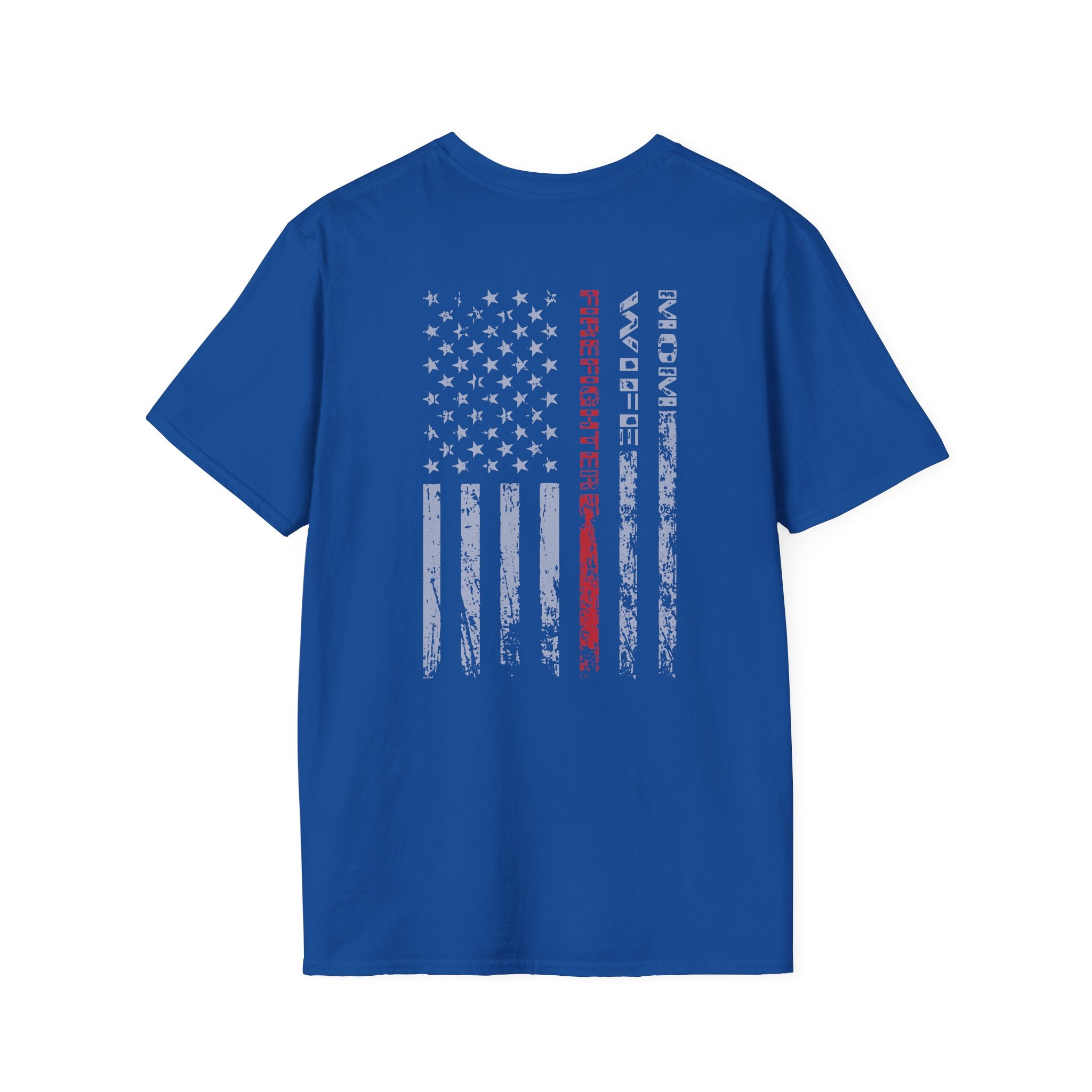 Firefighter Mom US Flag - Unisex Softstyle T-Shirt