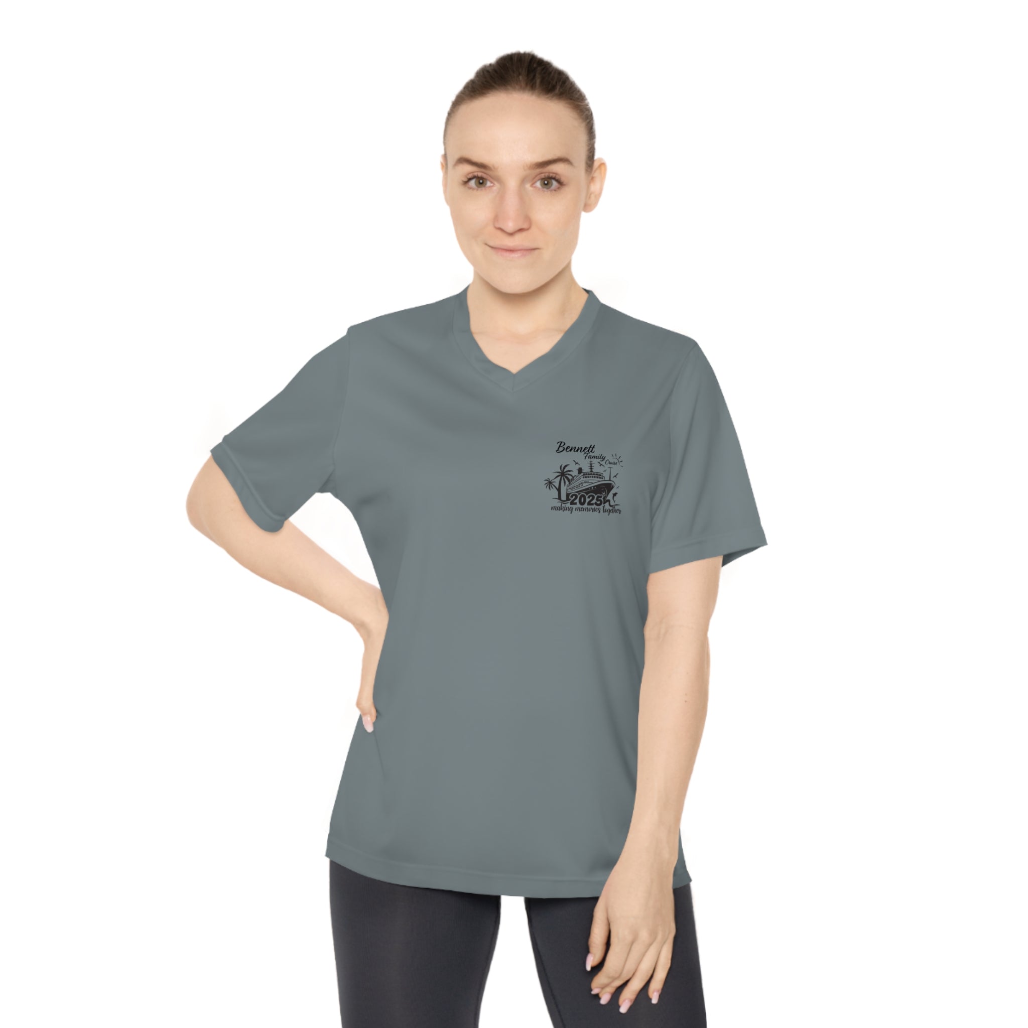 Bennett Family Cruise Black logo - Women's Performance V-Neck T-Shirt