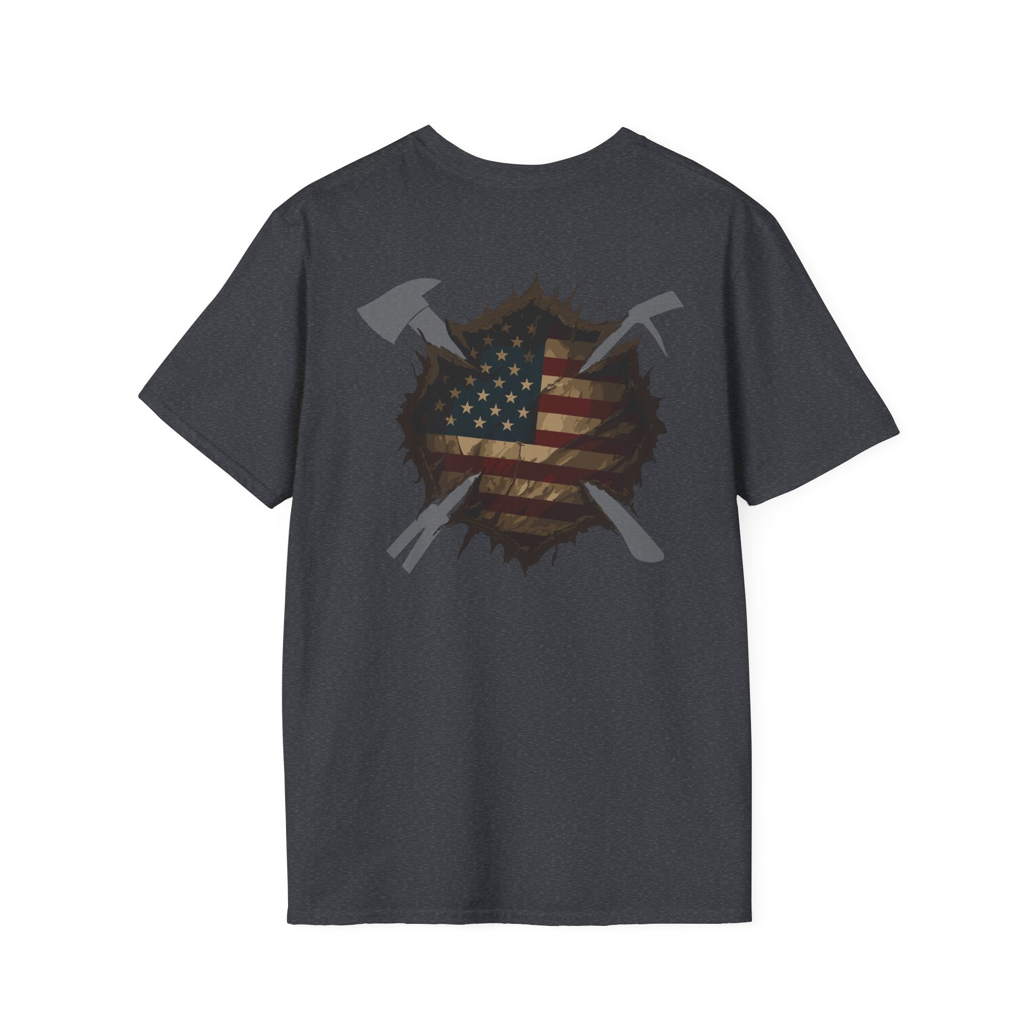 Us flag torn maltese - Unisex Softstyle T-Shirt